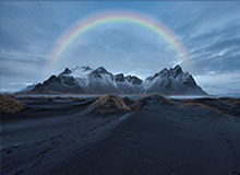 开云体育在线-LPL赛事整活：先别管赢不赢，就说来没来吧