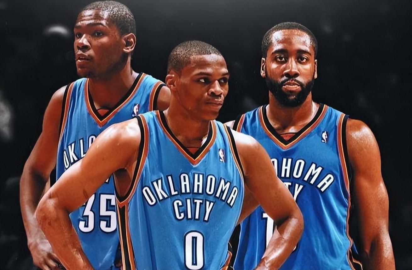 开云体育在线-吃一堑长一智！曾因400万放走哈登，今夏直接怒砸8.22亿续约核心