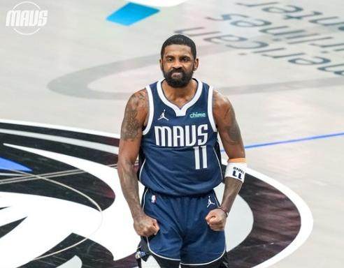 开云体育在线-加盟勇士后的第三场球，巴特勒真的“拉”了...