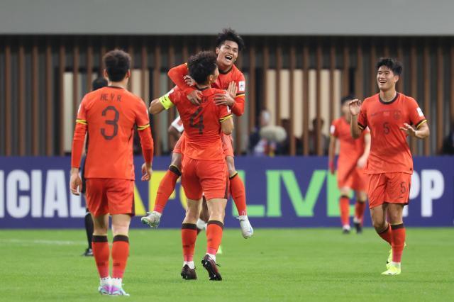 开云体育在线-国青主帅论持“久”战：吉尔吉斯不好踢 下场很重要